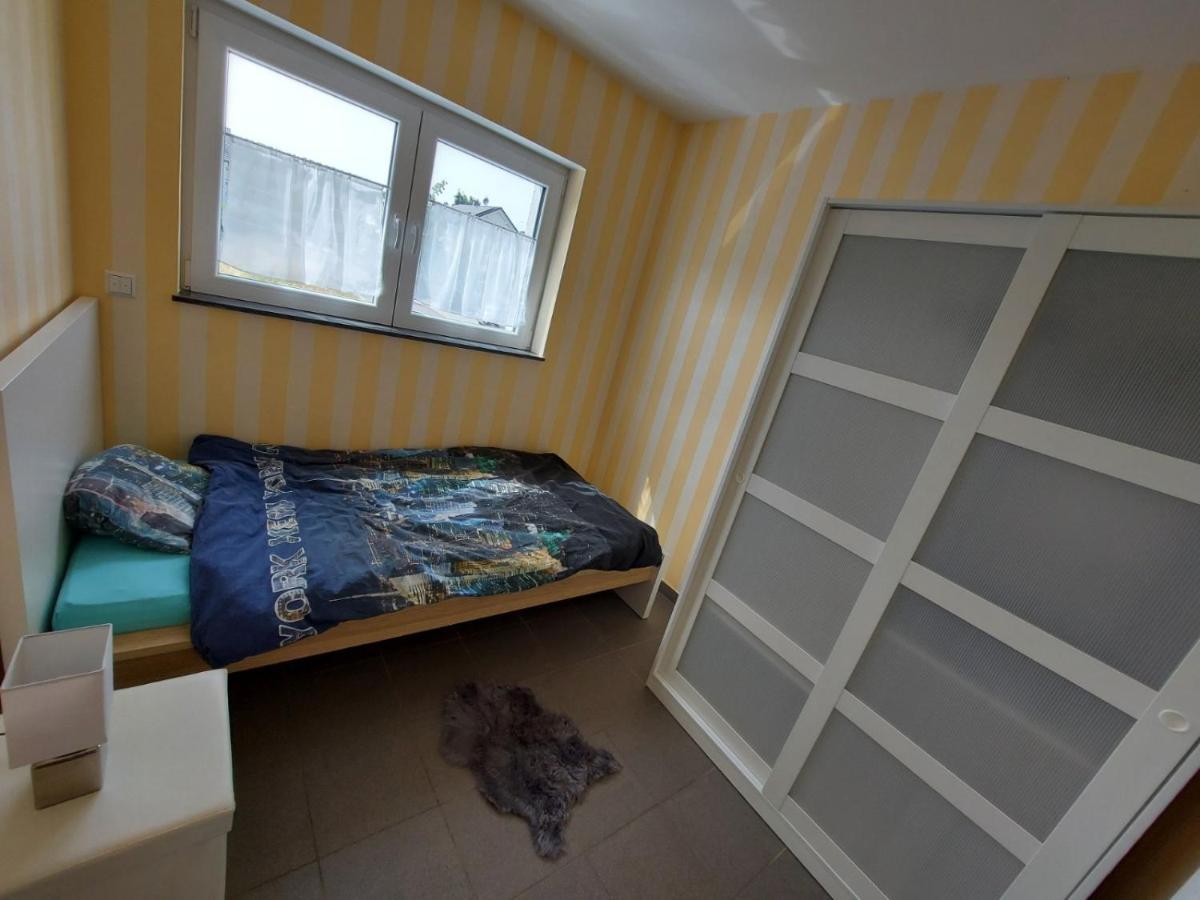 Several Different Rooms, Newly Furnished, In A New House In Vichten Exteriér fotografie