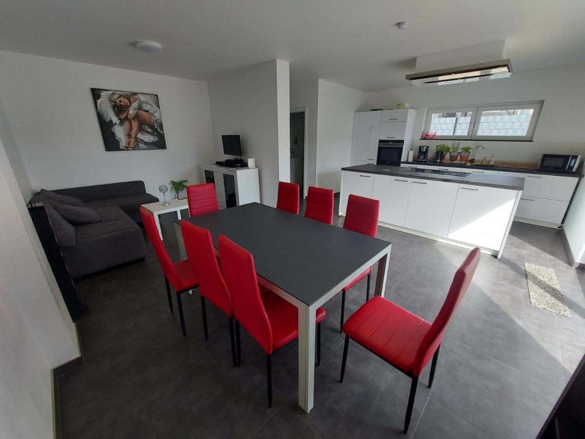 Several Different Rooms, Newly Furnished, In A New House In Vichten Exteriér fotografie